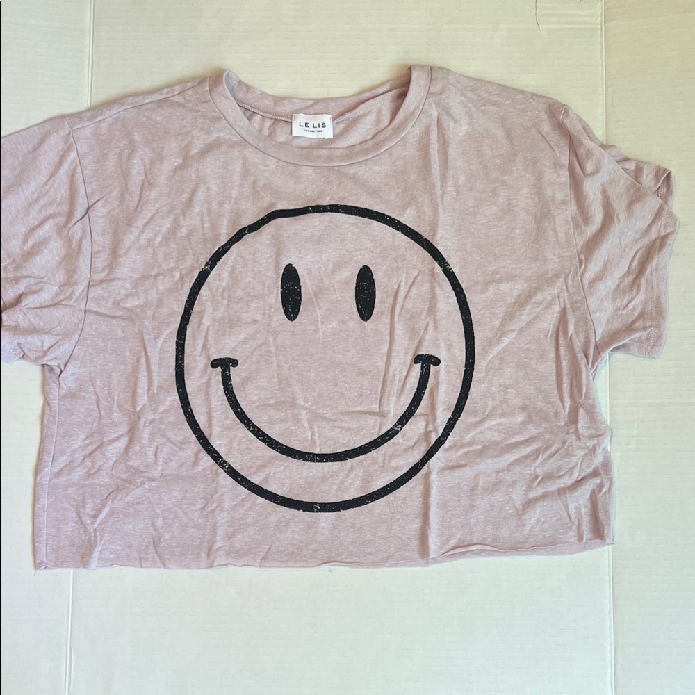 Le Lis pink Happy Face, oversized cropped T-shirt. Junior small